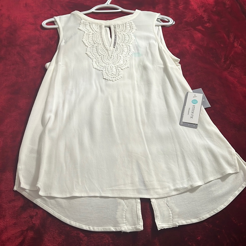 Brand New White Danielrainn Top